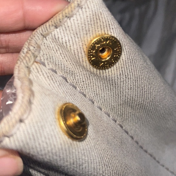 Authentic Prada Canapa - Picture 11 of 17